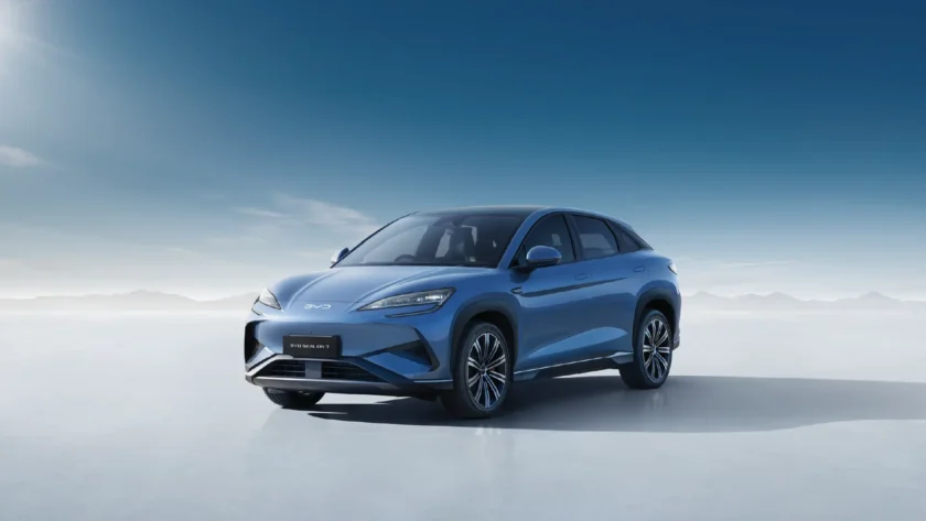 BYD-sealion-7-front-side-view